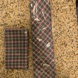 Tie & pocket Square